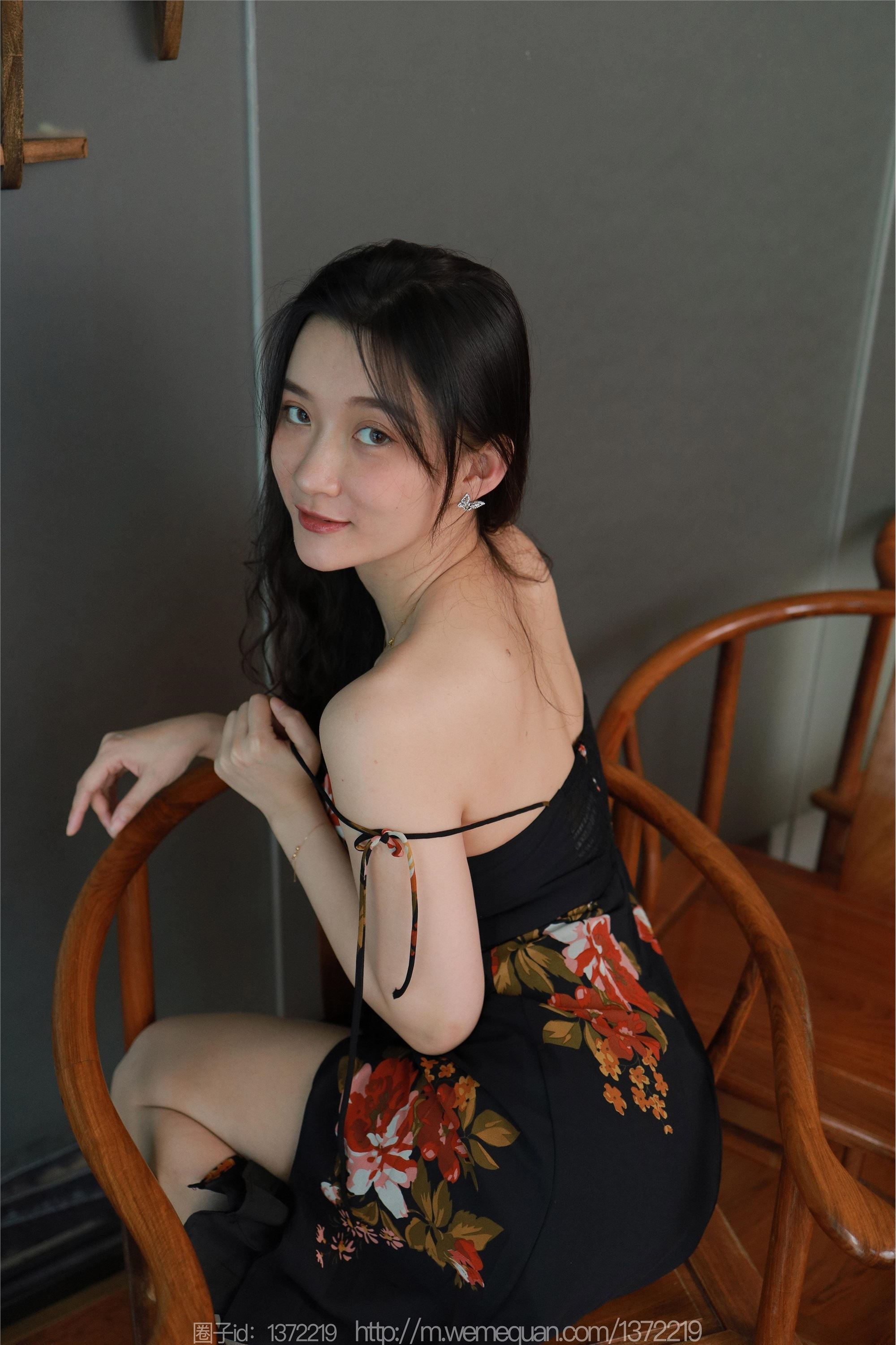 IESS异思趣向  2023.04.14 丝享家 1421 秋秋《花裙女人》